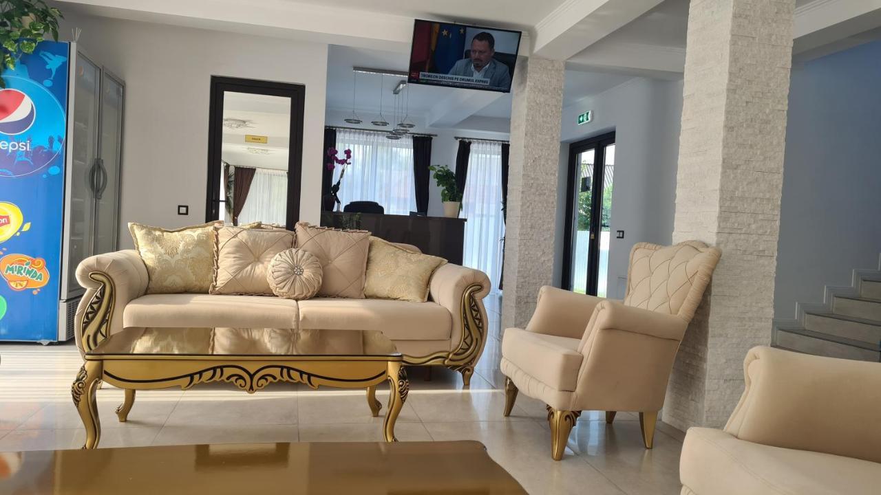Pensiunea Gold Wellness&Spa Chiscau Exterior photo